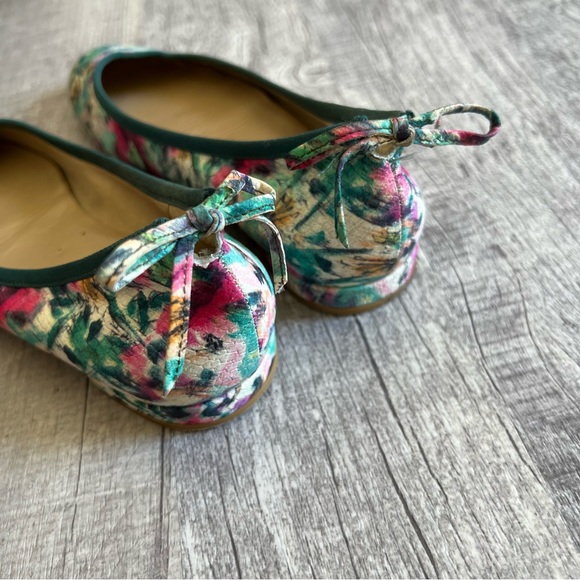 Stuart Weitzman Ballet Flats in Bright Crayon Nappa Size 8 - Picture 11 of 12